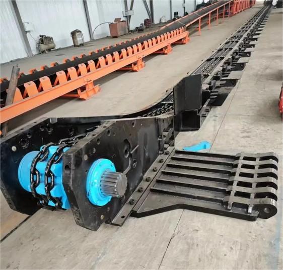 Самостоятельно разработанный и изготовленный скребковый конвейер China Coal Group был оценен как фирменная продукция Цзинин 2023 года 